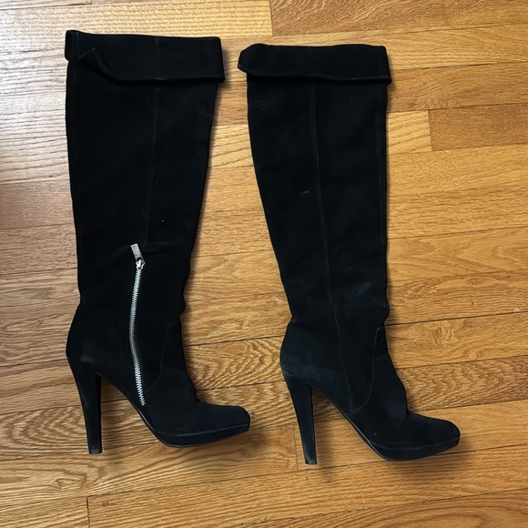 Michael Kors Knee-High Women's Boots - Picture 3 of 6
